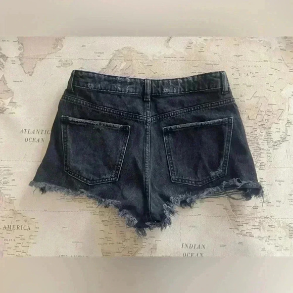 ZARA Distressed High Rise Denim Super Short Shorts Frayed Hem Size 4 Buttonfly - Picture 2 of 8